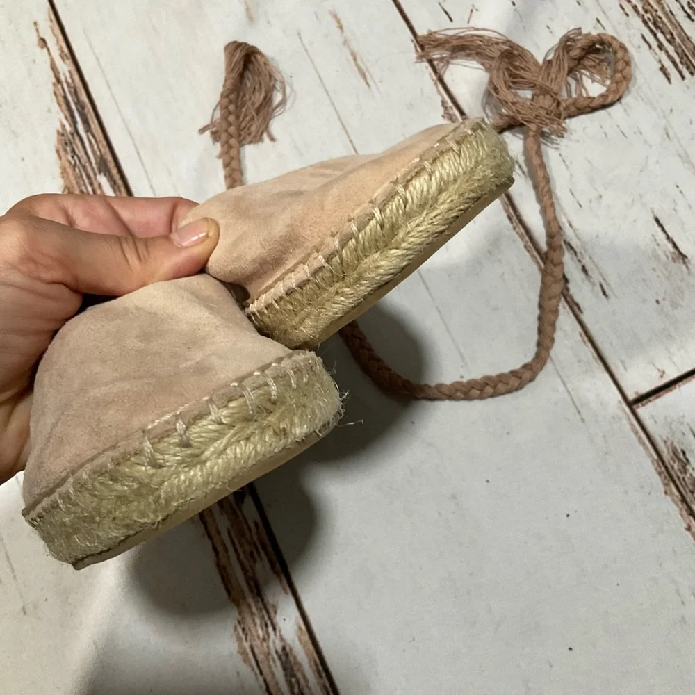 NWOT STEVE MADDEN MESA‎ LEATHER ESPADRILLE ANKLE ROPE TIE SANDALS